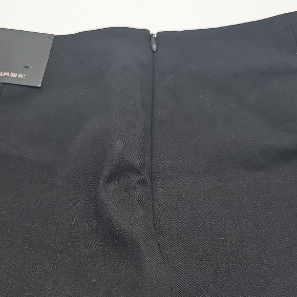 NEW W/ TAGS Banana Republic Black Skirt Size 2 - Picture 6 of 8